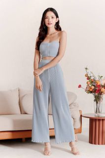 (Category: ) located in . Submitted by bluenchantedcloset (Listing ID 1420516165, Image 1). Description: .