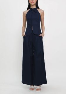 (Category: ) located in . Submitted by clothesaffairs (Listing ID 1420530325, Image 1). Description: .