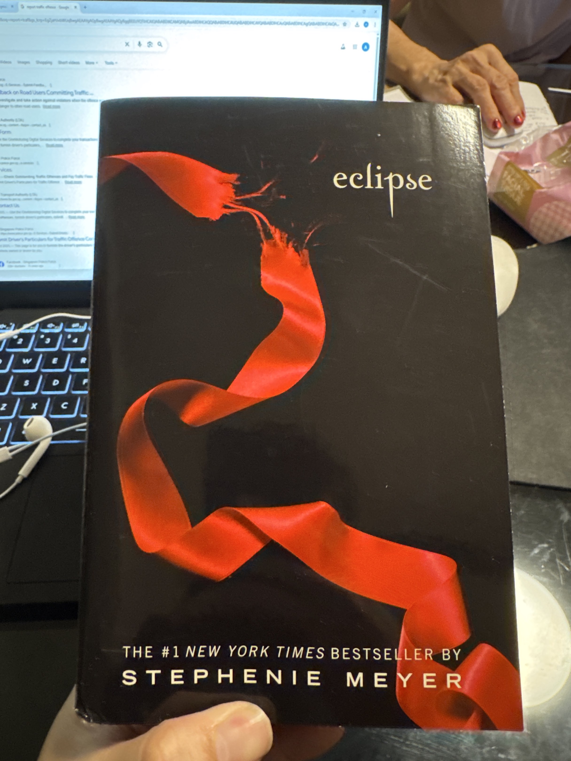 Twilight Saga: Eclipse by Stephenie Meyer, Hobbies & Toys, Books ...