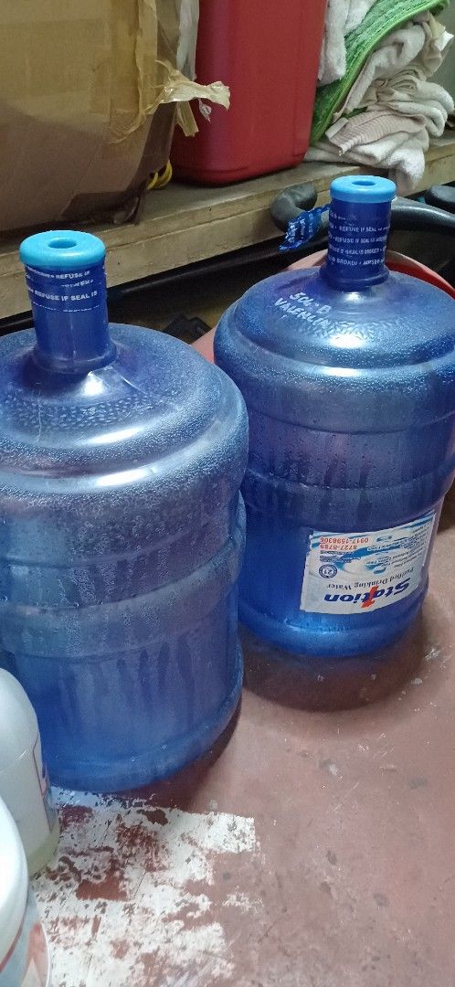 Used Empty Round Water Gallon (Category: Water Purifiers & Dispensers) located in Manila. Submitted by kahlen36985 (Listing ID 1420422306, Image 2). Description: Used empty round water gallon. 1 pc only.