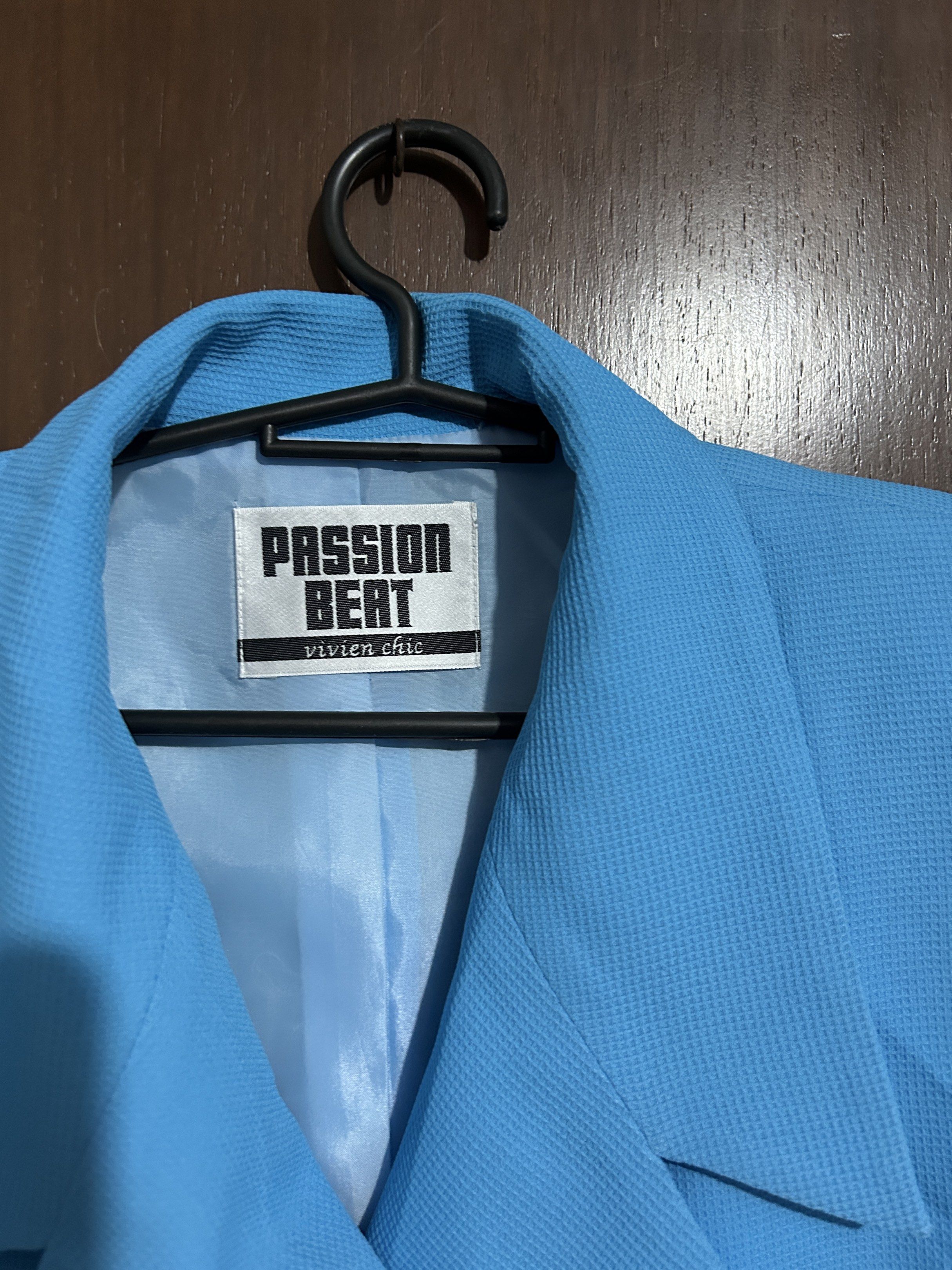 Vintage Blue Blazer with Gold Buttons (Category: Coats, Jackets and Outerwear) located in Manila. Submitted by yuShin09 (Listing ID 1420524185, Image 2). Description: - Passion Beat blue blazer (Vintage) - Looks good when worn - Double-breasted design - Decorative gold buttons - Tailored fit - Classic collar - Chic and stylish.