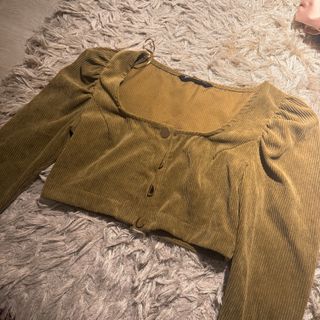 (Category: ) located in . Submitted by gaboutique (Listing ID 1420465395, Image 1). Description: .