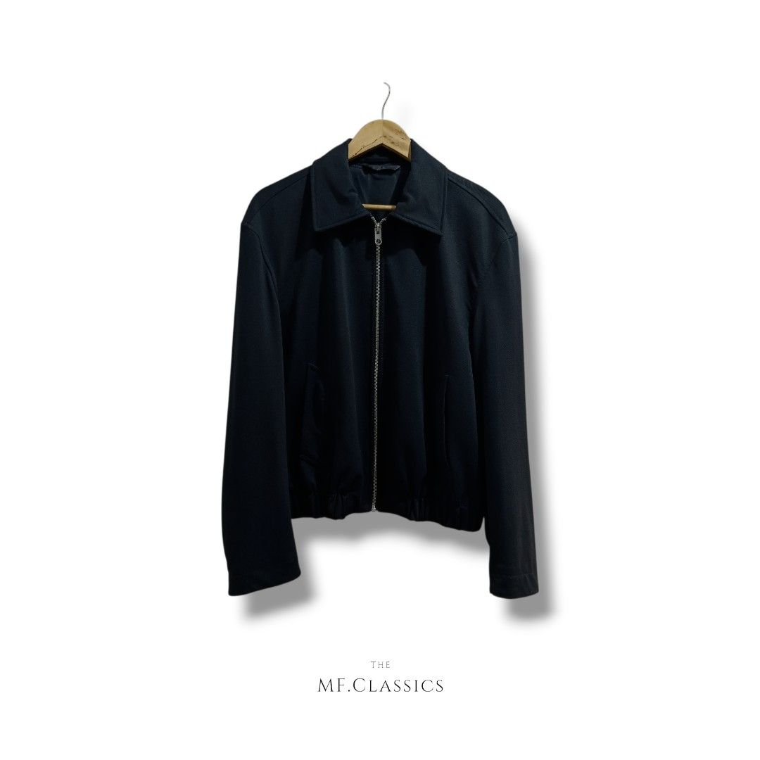 Zara Harrington Boxy Jacket (Black) (Category: Coats, Jackets and Outerwear) located in Manila. Submitted by mf.classics (Listing ID 1420445618, Image 1). Description: Authentic Zara jacket, classic design with full-zip closure and collared neckline. Dark color, textured fabric. Features side pockets and ribbed hem. Size 175/92A. Measurements: 23 Length & 22 Width.