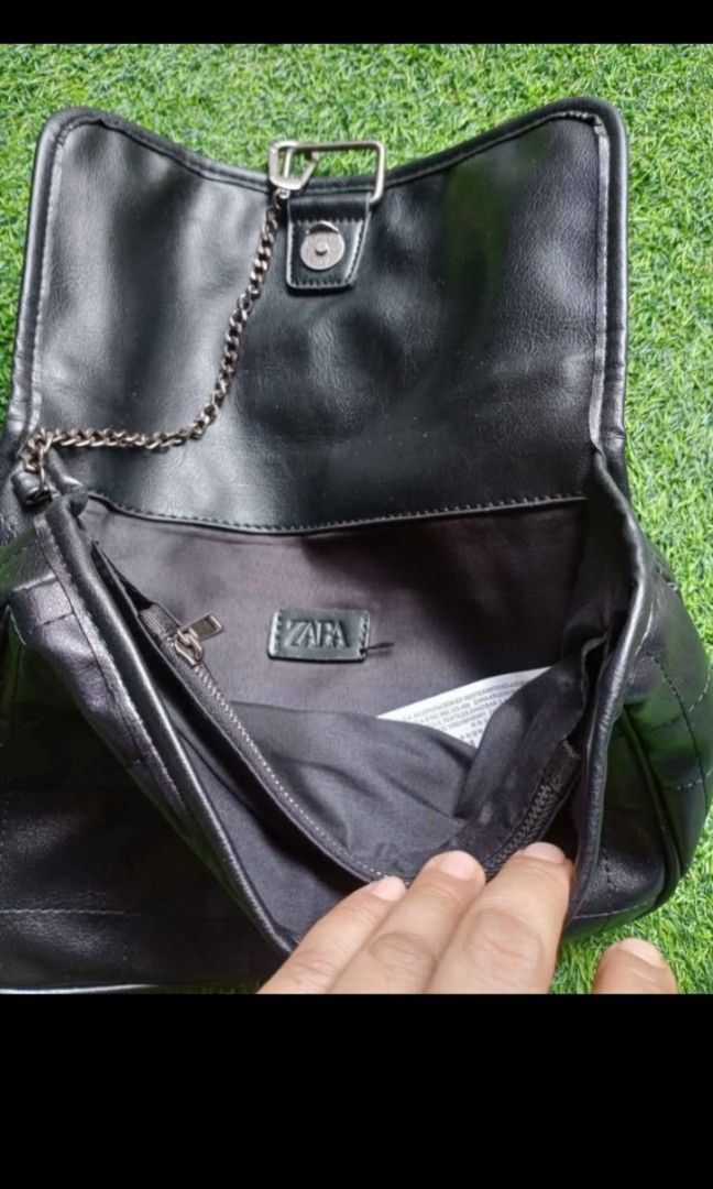 Zara Rock Style Ladies bag (Category: Luxury Bags & Wallets) located in Taguig. Submitted by Wacofancy (Listing ID 1420380362, Image 3). Description: Like-New Versatile bag Quilted design Pm for more details.