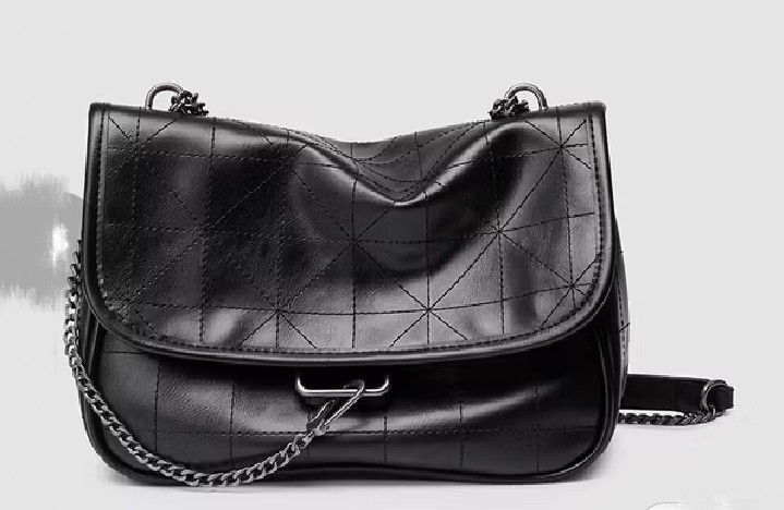 Zara Rock Style Ladies bag (Category: Luxury Bags & Wallets) located in Taguig. Submitted by Wacofancy (Listing ID 1420380362, Image 2). Description: Like-New Versatile bag Quilted design Pm for more details.