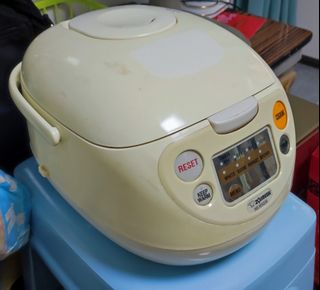 （分類：）位於 。 由 jasonwkh005 提交（商品編號 1420415352，圖片 1）。簡介： 。