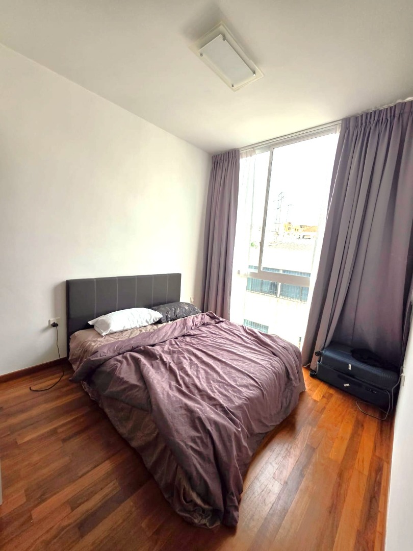 (Category: ) located in . Submitted by your_rental_specialist (Listing ID 1420578858, Image 1). Description: .