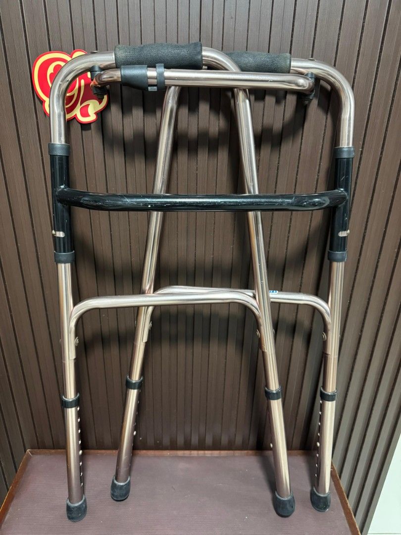 Adjustable Walker (Category: Everything Else) located in Singapore. Submitted by charlesan (Listing ID 1420742011, Image 1). Description: Is foldable for easy storage and transport. The height is adjustable to suit different users. Perfect for those needing mobility assistance. Please feel free to ask any questions!.