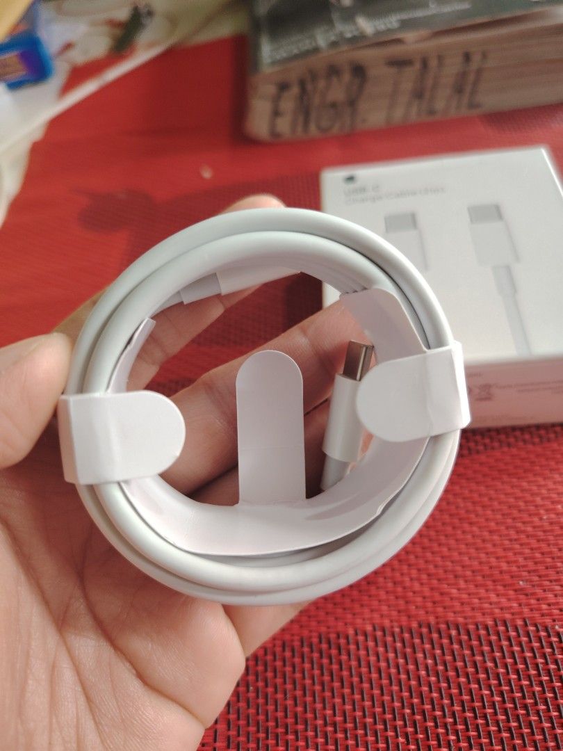 Apple 🍏 authentic Usb-C C to C 2m Macbook pro &iPad pro Charger Cable (Category: Cables & Chargers) located in Makati City. Submitted by isakie (Listing ID 1420567148, Image 3). Description: .