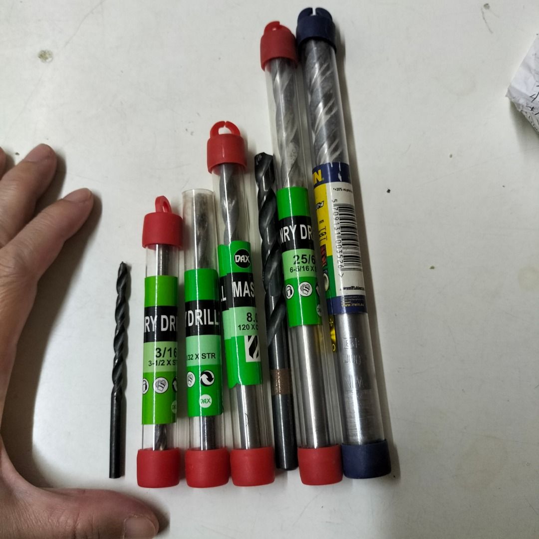 Assorted Drill Bit / Drill bits (Category: Construction Tools & Equipment) located in Paranaque City. Submitted by decluttering-all (Listing ID 1420573296, Image 3). Description: Assorted Drill Bits for concrete Perfect for various drilling tasks. used 1s expect signs of use 13 - 250 6-5/16 - 250 5/16 - 250 4-1/32 - 200 4-3/4 - 200 3-1/2 - 100 1/8 - 90 P900 only take all decluttering pick-up beside Toyota Bicutan Paranaque payment through BPI or 