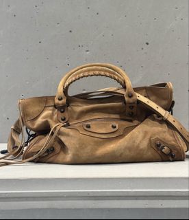 （分類：）位於 。 由 stanlahk 提交（商品編號 1420722997，圖片 1）。簡介： 。