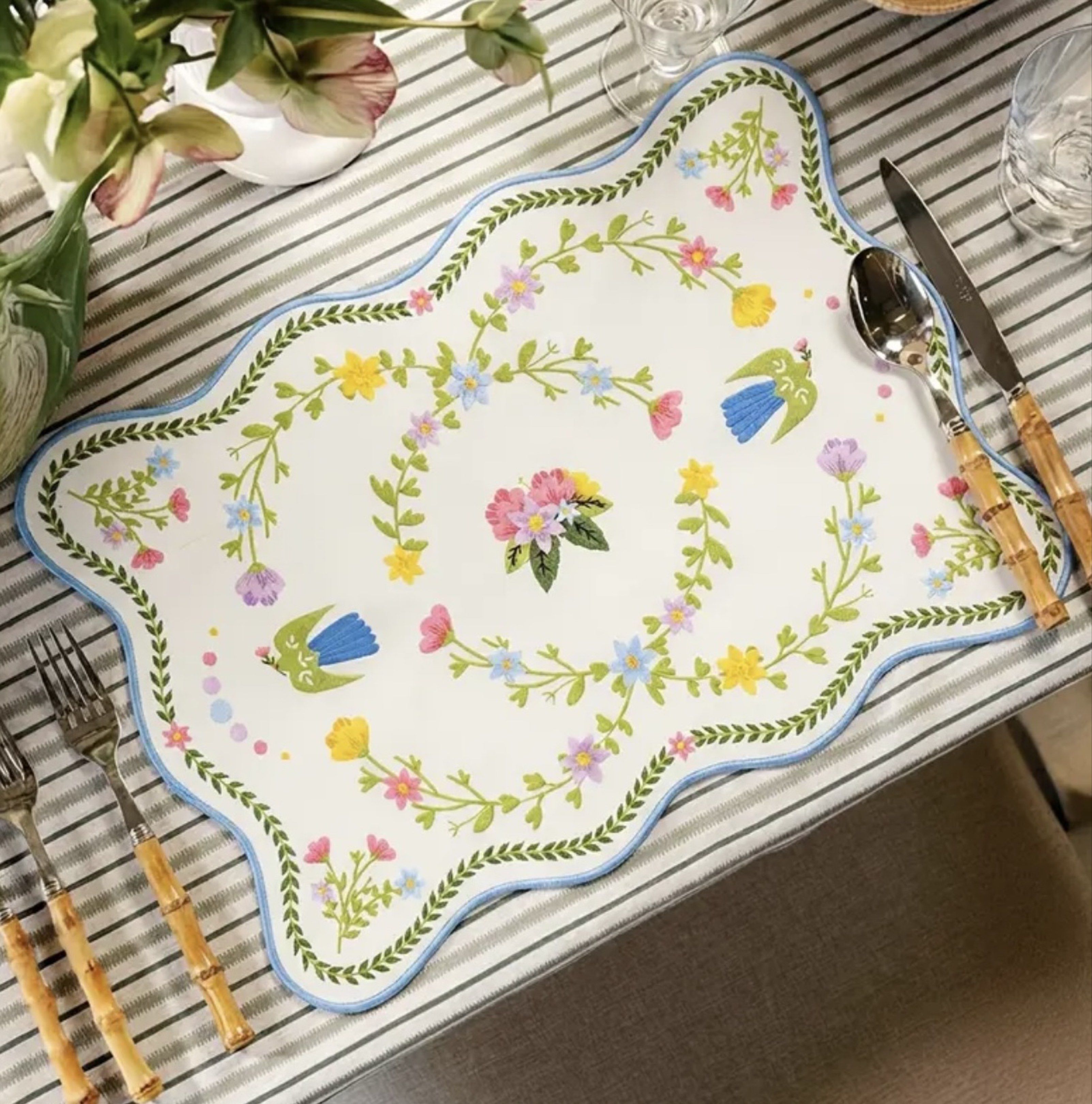 Clauhaus Floral Bird Placemat (Category: Table Linen & Textiles) located in Antipolo. Submitted by clauds.thetic (Listing ID 1420608531, Image 2). Description: Clauhaus placemats 🌷 Prices: • ₱370 per piece • ₱1,500 – 4 pcs set • ₱2,100 – 6 pcs set Payment options: • GCash • Bank Transfer.