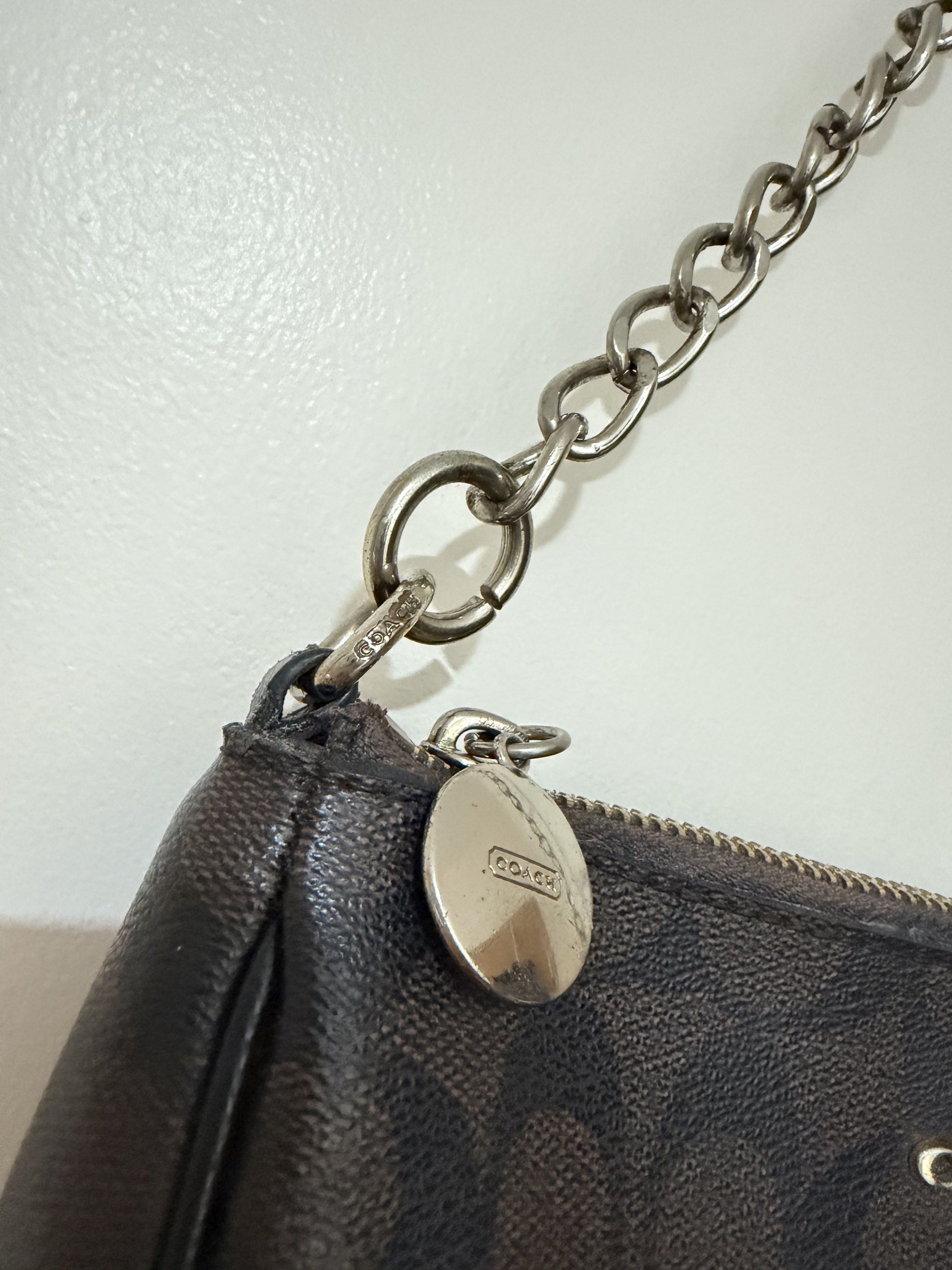 Coach Signature Chain Bag, Women's Fashion, Bags & Wallets, Shoulder ...