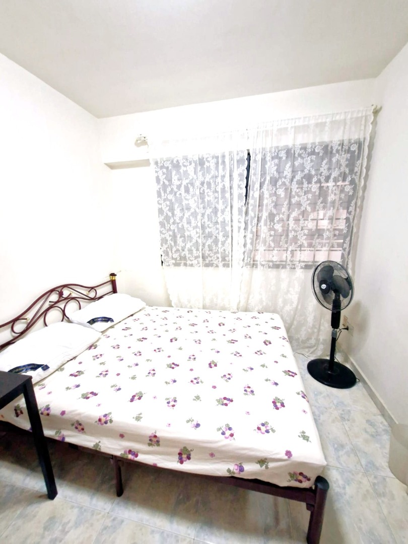(Category: ) located in . Submitted by your_rental_specialist (Listing ID 1420567029, Image 1). Description: .