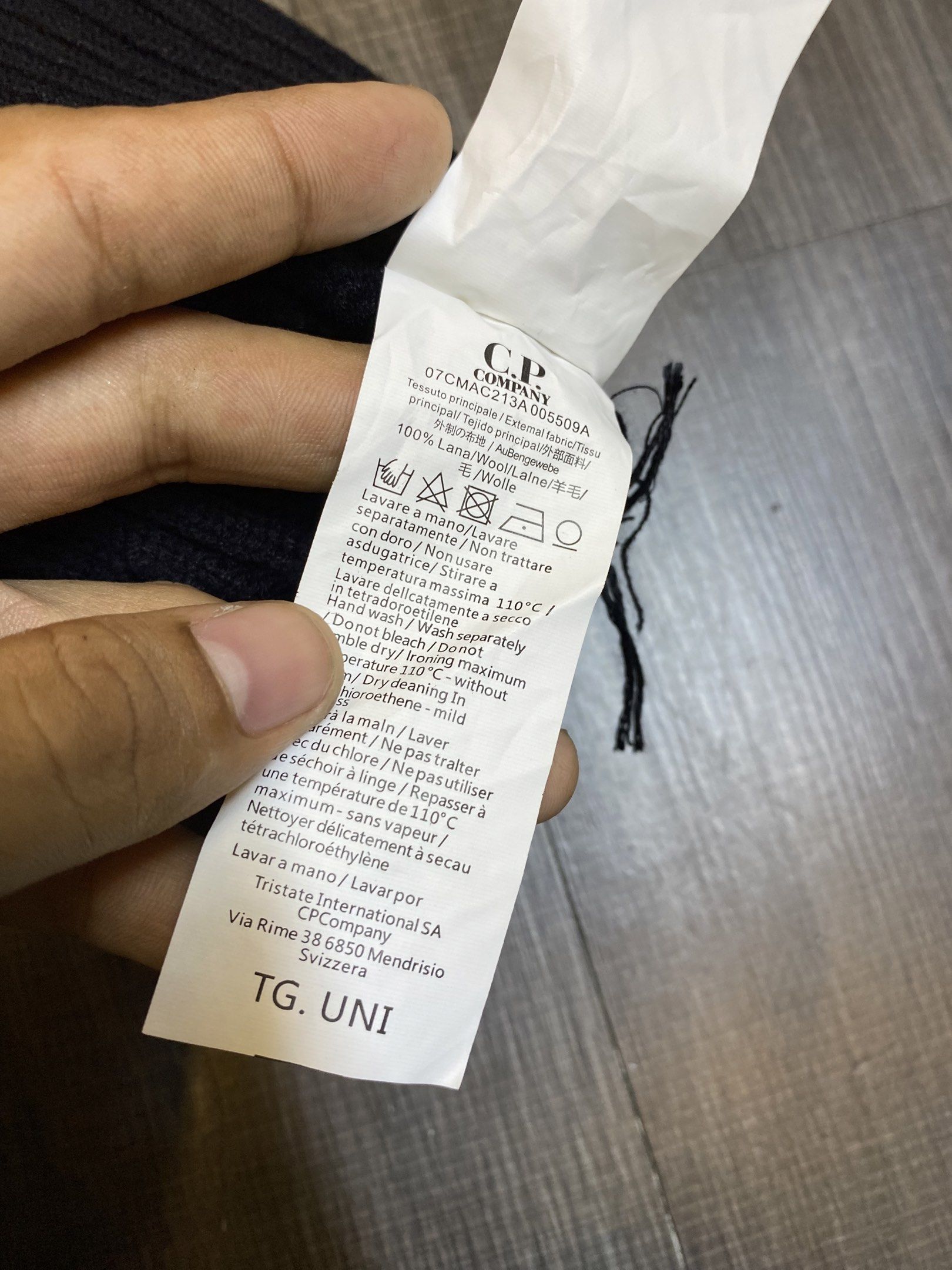 CP COMPANY (Category: Activewear) located in Manila. Submitted by thrift2mill (Listing ID 1420678905, Image 3). Description: .