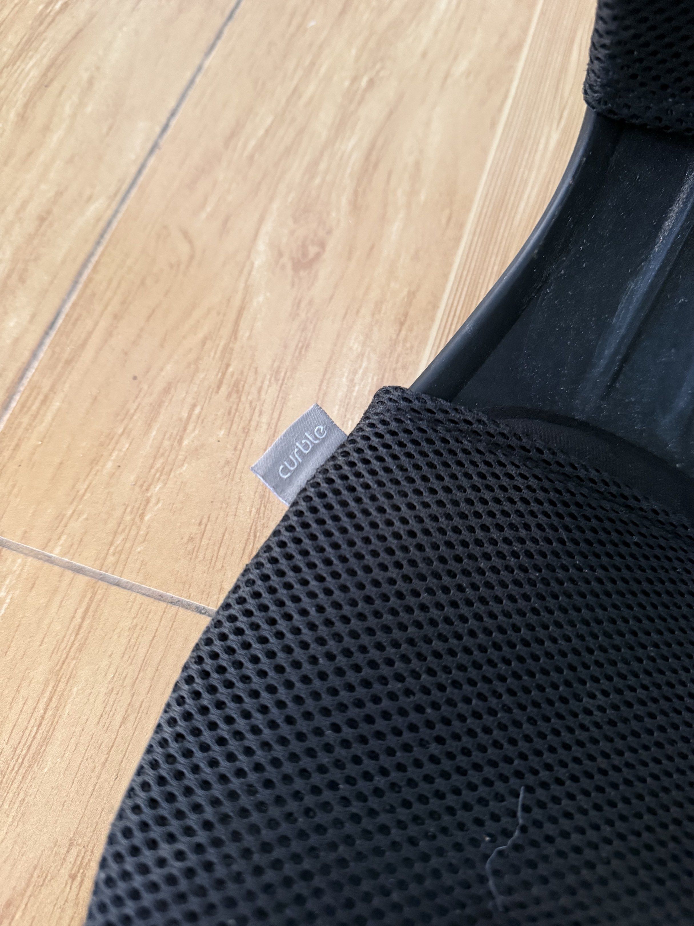 Curble Wider Posture Corrector Seat (Category: Braces, Support & Protection) located in Las Pinas. Submitted by sunnysellsph (Listing ID 1420628407, Image 3). Description: ablue curble correction chair comfortable posture correction chair with original curble chair cover.
