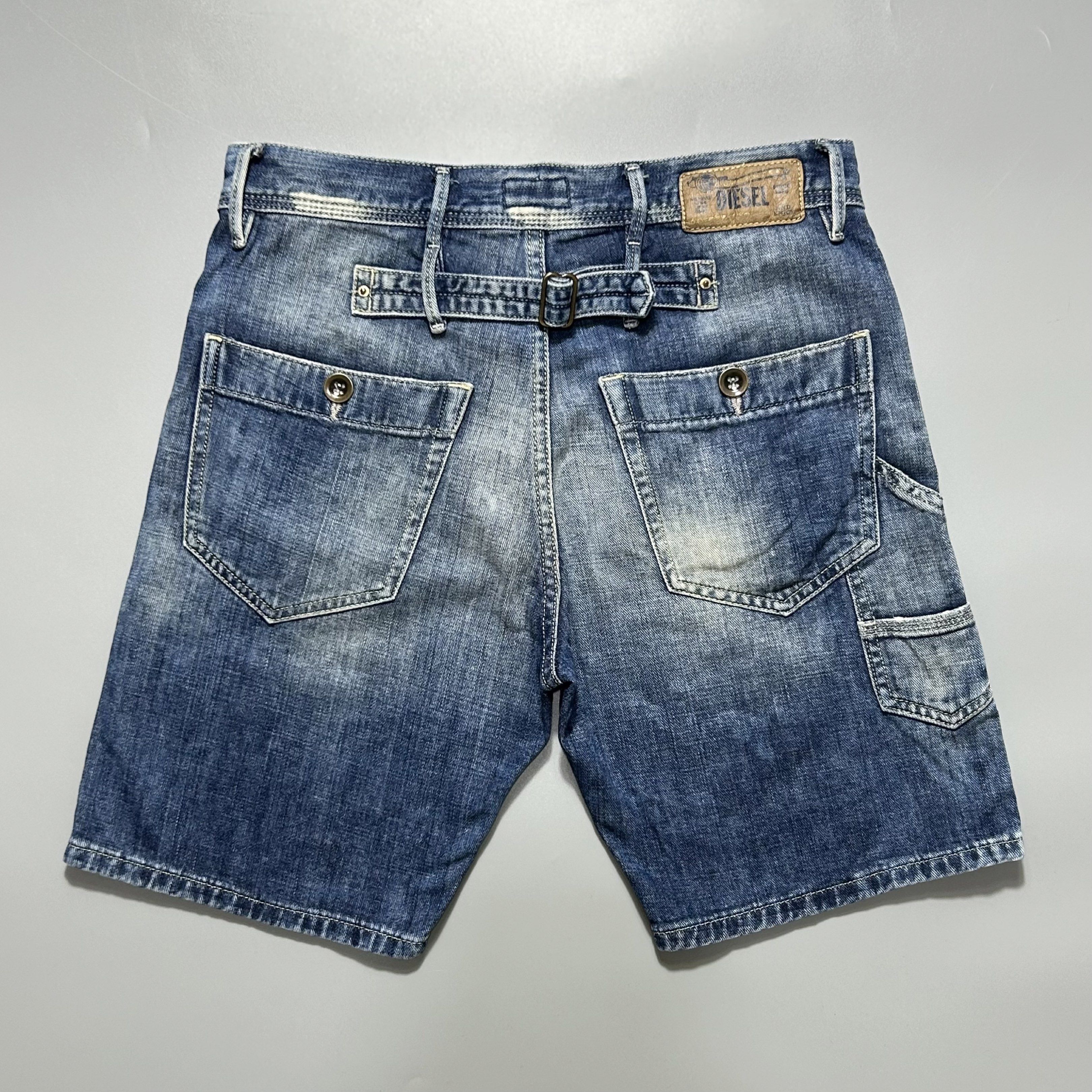 Diesel Carpenter Shorts (Category: Shorts) located in Cavite. Submitted by datsoretro (Listing ID 1420734273, Image 2). Description: - Diesel Carpenter Shorts - Size S - Classic carpenter design - Multiple pockets - Belt detail at the back - Durable denim.