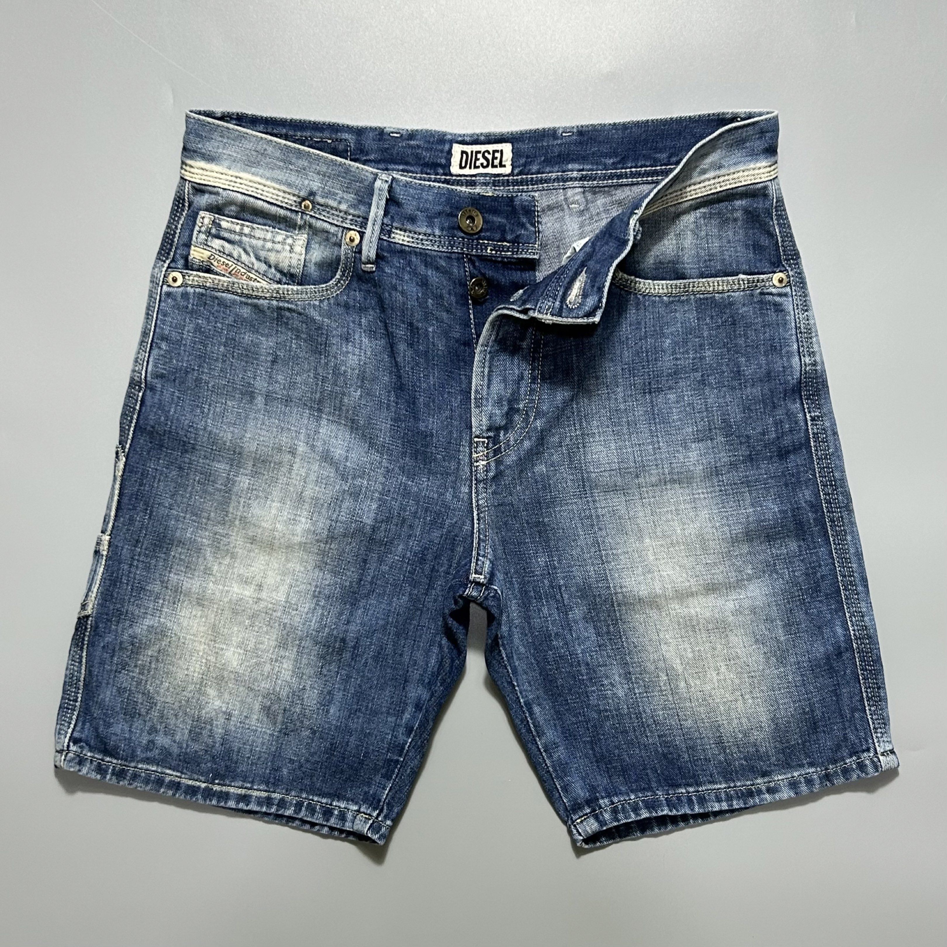 Diesel Carpenter Shorts (Category: Shorts) located in Cavite. Submitted by datsoretro (Listing ID 1420734273, Image 1). Description: - Diesel Carpenter Shorts - Size S - Classic carpenter design - Multiple pockets - Belt detail at the back - Durable denim.