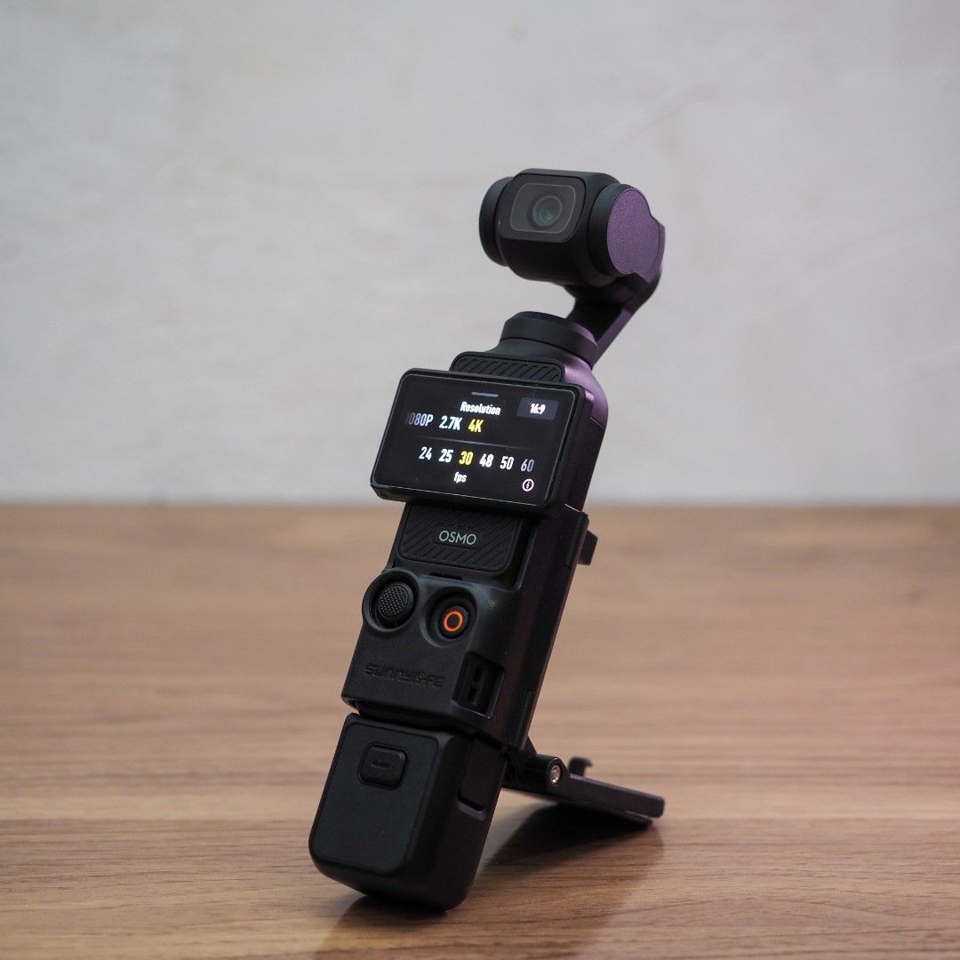 DJI Osmo Pocket 3 Standard (Category: Cameras) located in Cebu City. Submitted by codelensph (Listing ID 1420667653, Image 3). Description: DJI Osmo Pocket 3 (Standard Version) Perfect for vlogging, travel, events, cinematic B-roll, and everyday content creation 🎬 ✅ Price: 21,000 PHP ✅ Condition: Like New — 100% working ✅ Camera Sensor: 1-inch CMOS sensor ✅ Video: 4K/120fps, 10-bit D-Log M, HLG ✅ Stabilization: 3-Axis Mechanical Gimbal ✅ Display