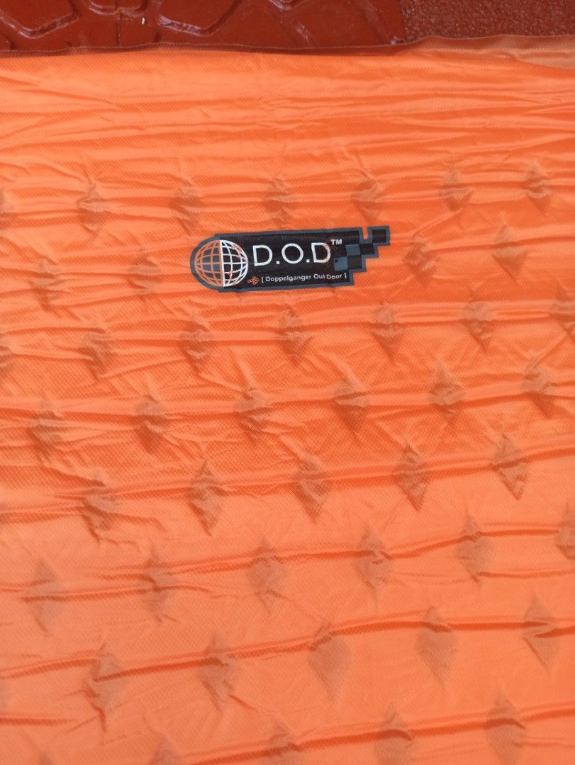 Doppelganger self Inflatable Sleeping Pad (Category: Hiking & Camping) located in Caloocan City. Submitted by rtarellano (Listing ID 1420657204, Image 2). Description: - Self inflatable camping mat.