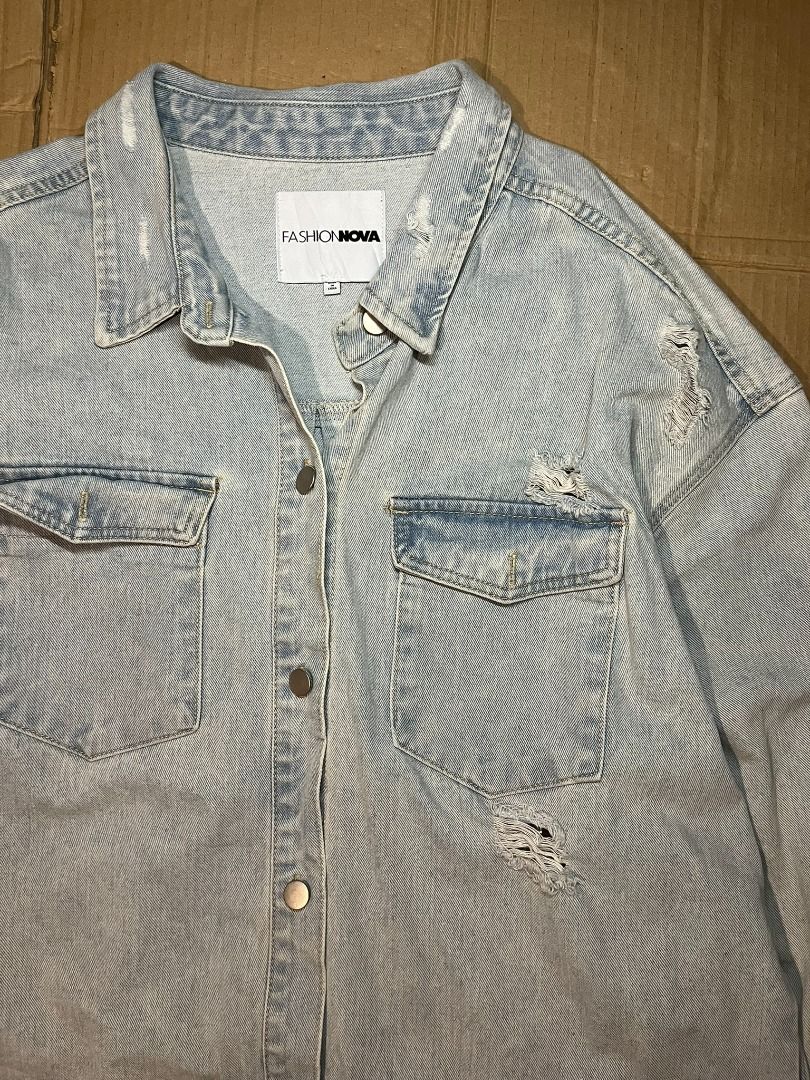 Fashion Nova Distressed Light Washed Denim Jacket (Category: Coats, Jackets and Outerwear) located in Batangas. Submitted by ukayro (Listing ID 1420705146, Image 2). Description: Fashion Nova Distressed Light Washed Denim Jacket 26 W 30 L Off/legit No issue.