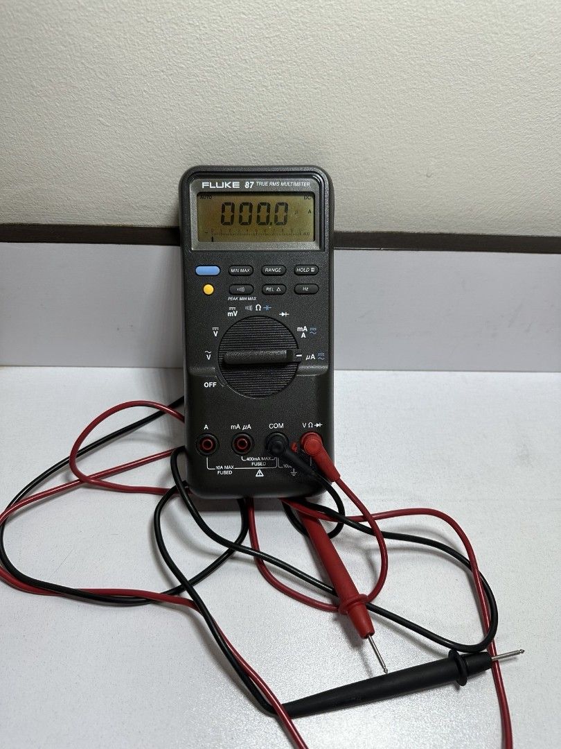 FLUKE 87 TRUE RMS MULTIMETER (Category: Everything Else Others) located in Pasig City. Submitted by 3rv_listings (Listing ID 1420672758, Image 1). Description: FLUKE 87 TRUE RMS MULTIMETER ORIGINAL MADE IN USA WITH CASING NO ISSUE.
