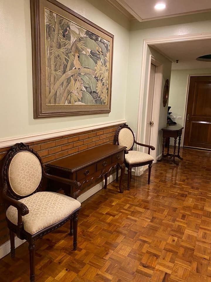 FOR SALE |Renaissance 2000 (Category: Apartments & Condos) located in Makati City. Submitted by remaxchoicephilippines (Listing ID 1420566087, Image 2). Description: FOR SALE |Renaissance 2000 Floor Area: 220 sqm Floor Level: 3rd Floor Bedrooms: 3 Bathrooms: 4 Maid’s Room: With own Toilet & Bath Walk-in Closet: Master Bedroom FURNISHING Fully Furnished PARKING Parking Slots: 2 UNIT FEATURES 4 Air-conditioning units * Includes 1 unit (3 HP) in mai