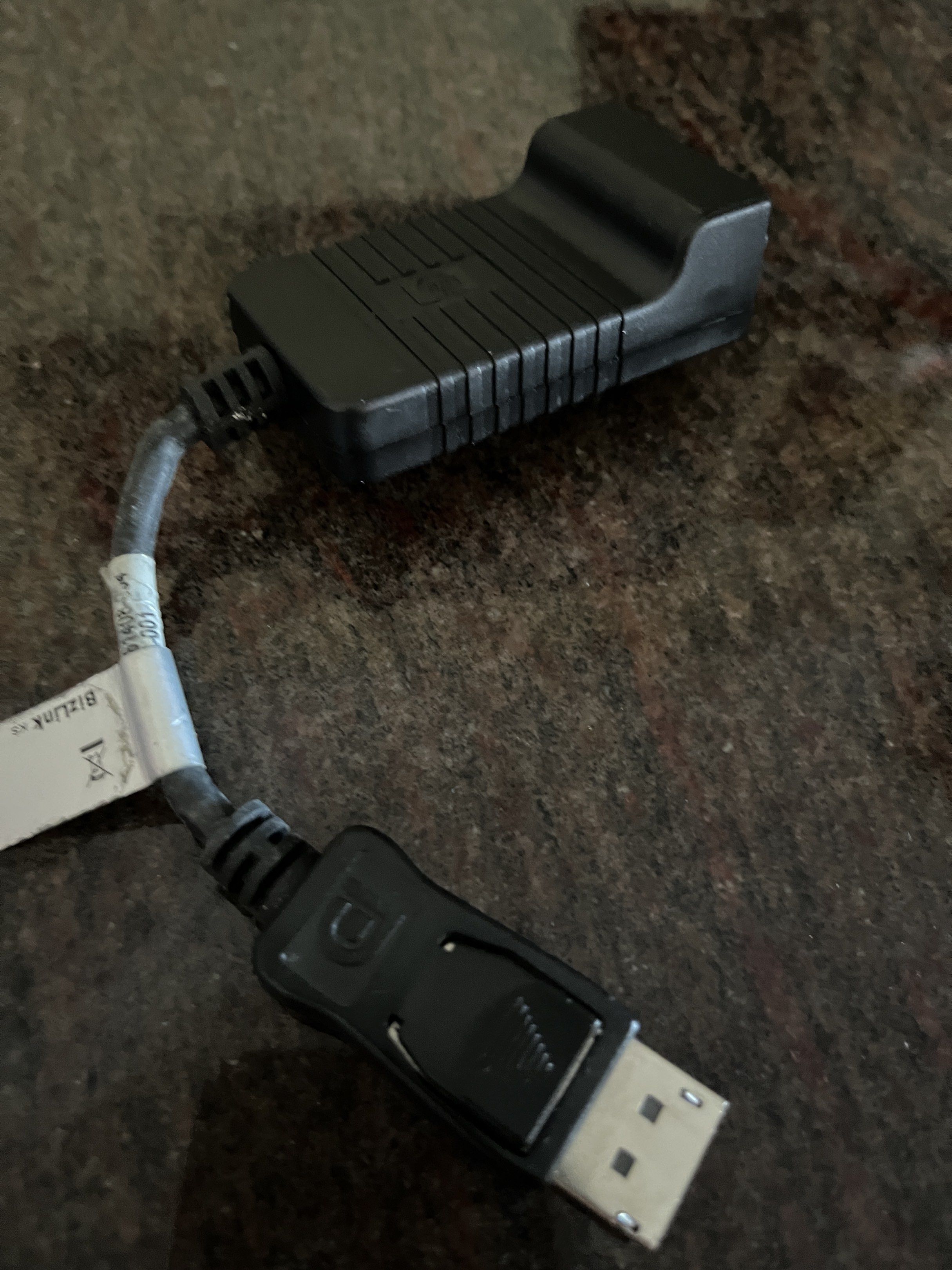 HDMI to VGA Adapter Cable405974641520814081