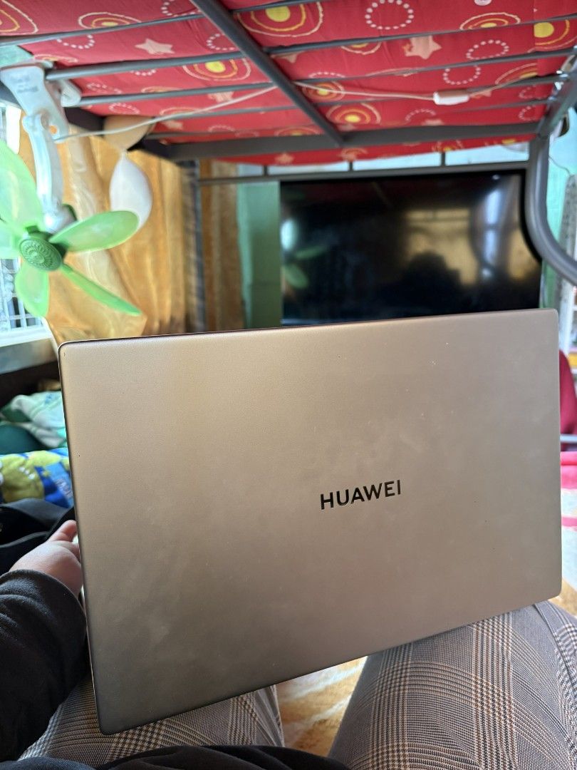 Huawei Matebook D15 Laptop (Category: Laptops & Notebooks) located in Bay. Submitted by peterrss (Listing ID 1420597795, Image 3). Description: - Huawei Matebook D15 Laptop - Intel Core i5-10210U CPU - 8GB RAM - 512GB Storage Nvme - Silver/Gray Finish - 64-bit Operating System - Screen displays OPM automix playlist May kasamang bag PUMA worth 3k php.