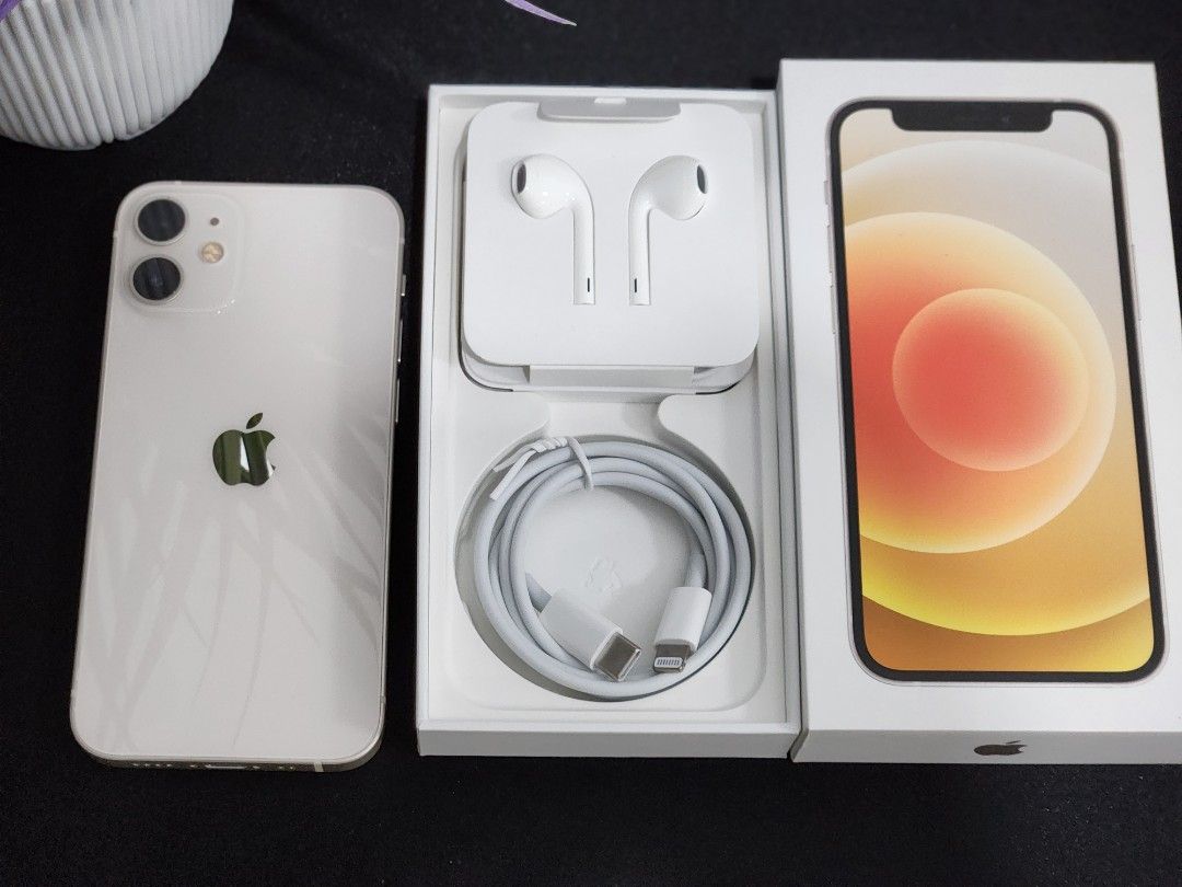 IPHONE 12 MINI 128GB with box (Category: iPhone 12 Series) located in Mandaluyong City. Submitted by cellspaceph (Listing ID 1420615304, Image 1). Description: IPHONE 12 MINI 128GB factory unlocked 79% battery health All working Any sim No issue Php10,000 ‼️ with original box,cable,headset no swap 📍near mrt shaw.