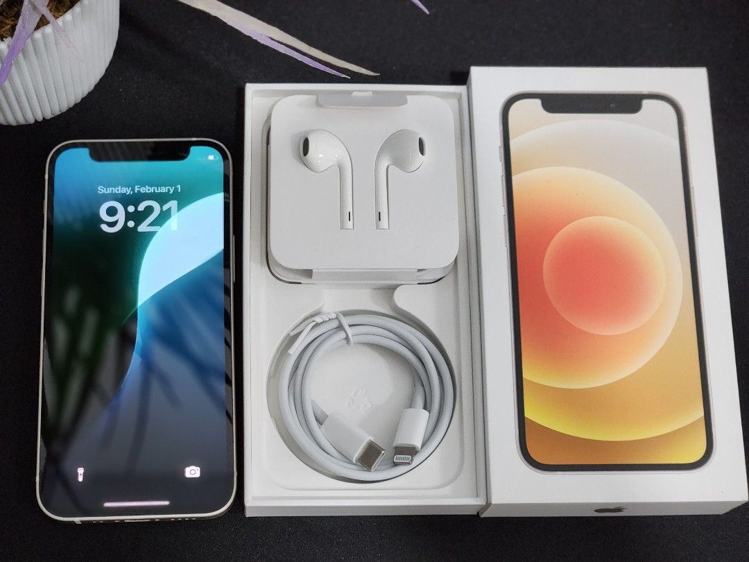 IPHONE 12 MINI 128GB with box (Category: iPhone 12 Series) located in Mandaluyong City. Submitted by cellspaceph (Listing ID 1420615304, Image 2). Description: IPHONE 12 MINI 128GB factory unlocked 79% battery health All working Any sim No issue Php10,000 ‼️ with original box,cable,headset no swap 📍near mrt shaw.