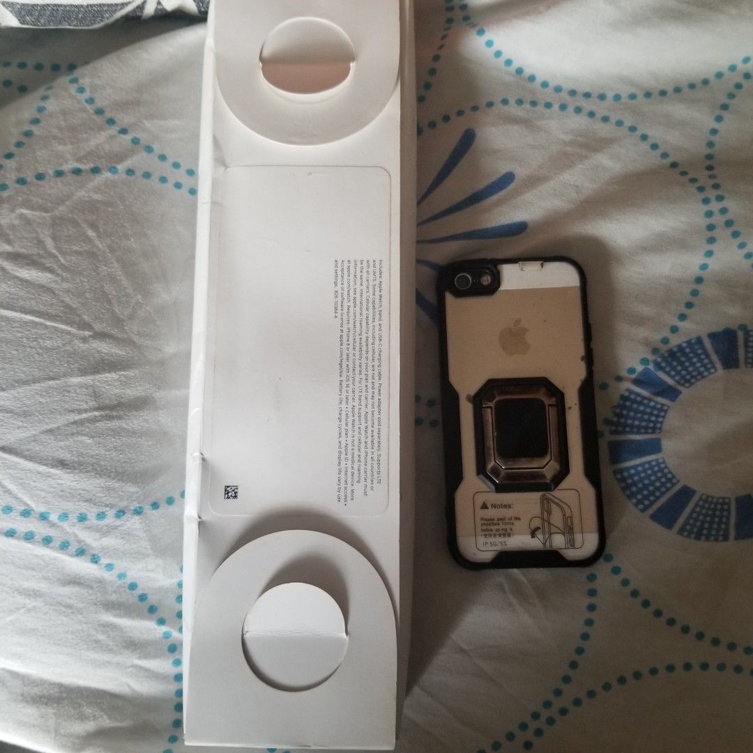 Iwatch 2nd gen and iPhone SE (Category: iPhone SE Series) located in Paranaque City. Submitted by showboat (Listing ID 1420587664, Image 2). Description: selling as set not used for a long time that's why selling. negotiable iphone se is 16gig iwatch is 46mm.