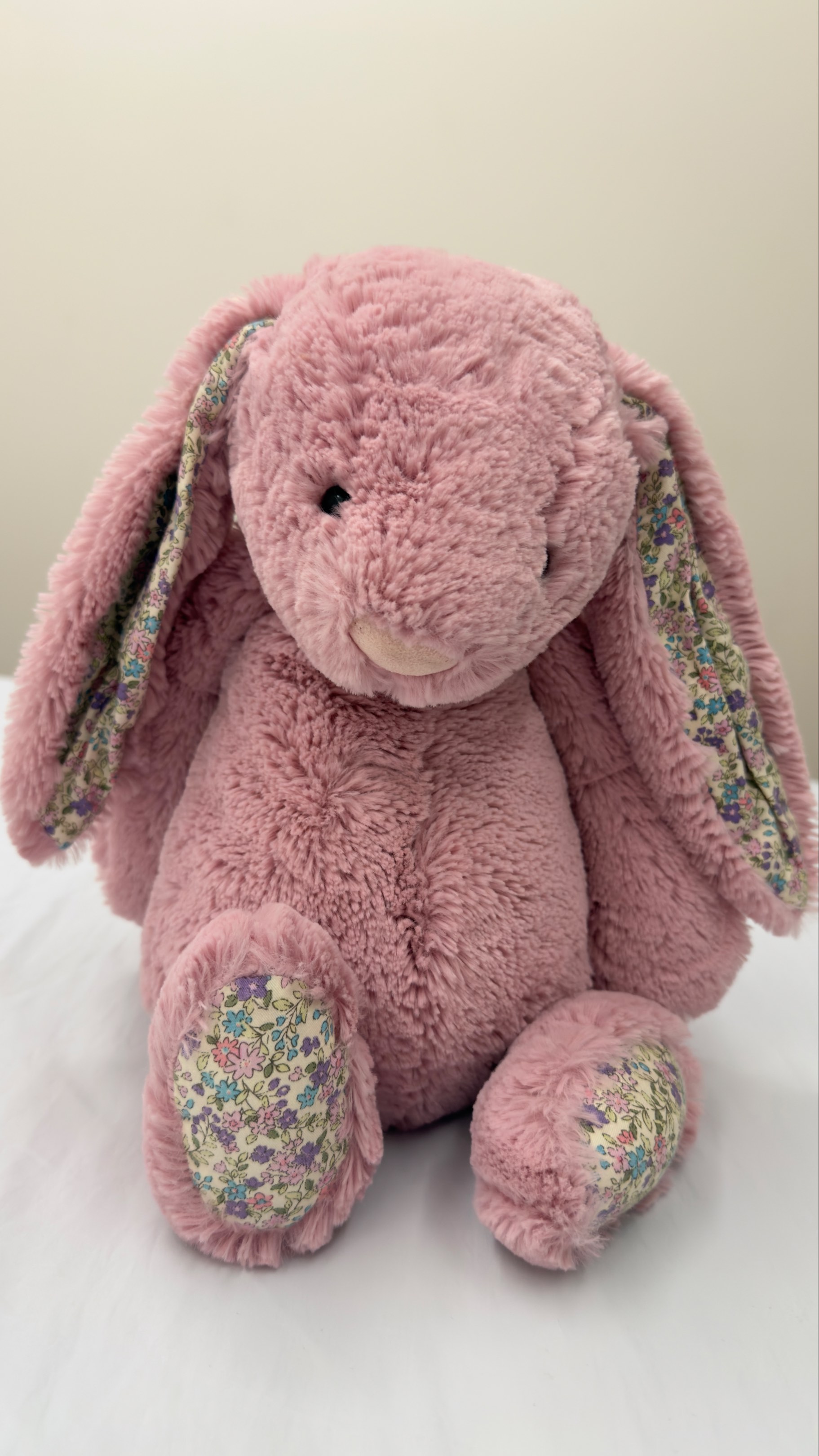 Jellycat Rabbit medium size, Hobbies & Toys, Toys & Games on Carousell