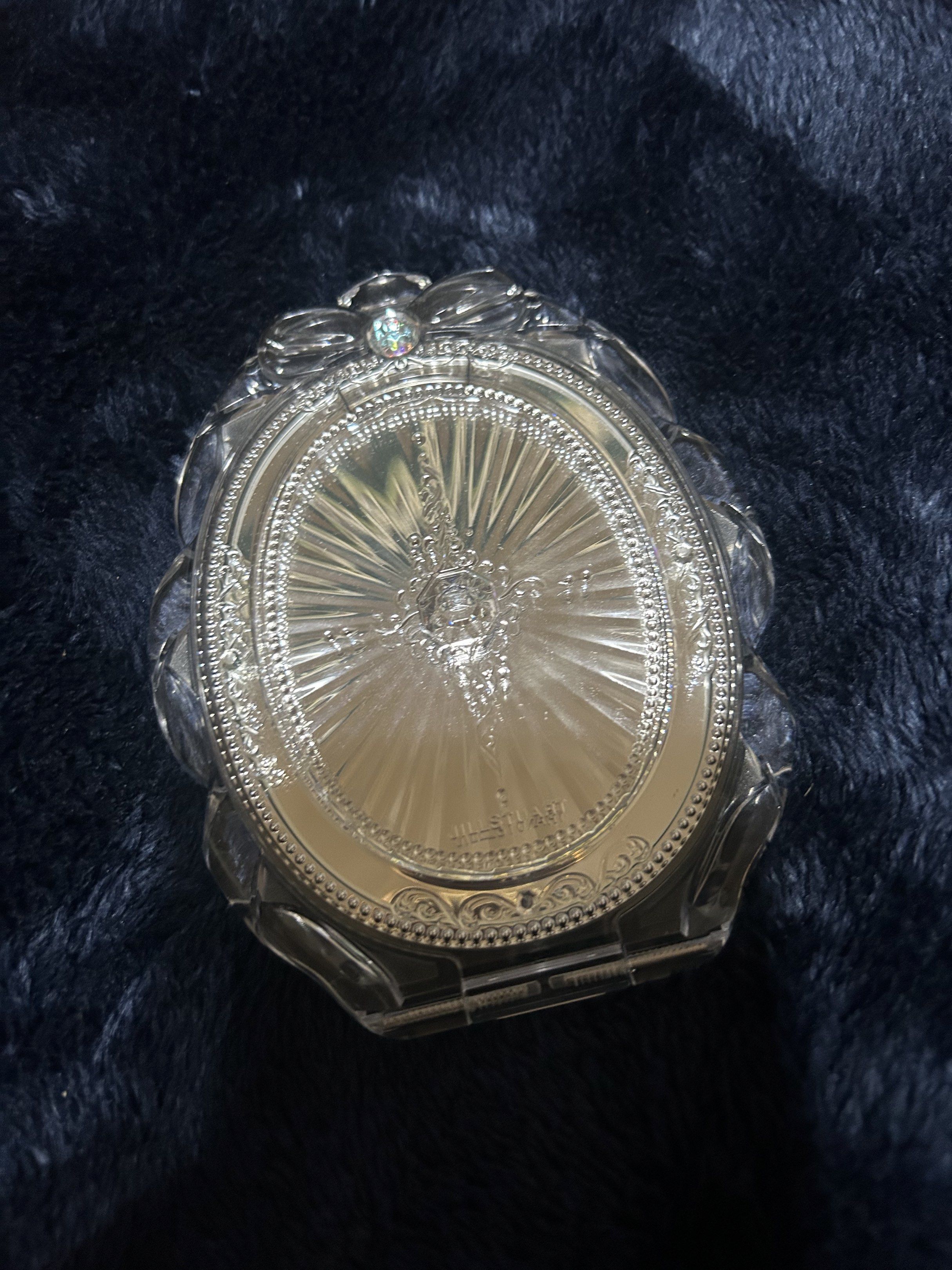 jill stuart makeup mirror (Category: Mirrors) located in Cebu City. Submitted by powkiebear (Listing ID 1420729457, Image 1). Description: .