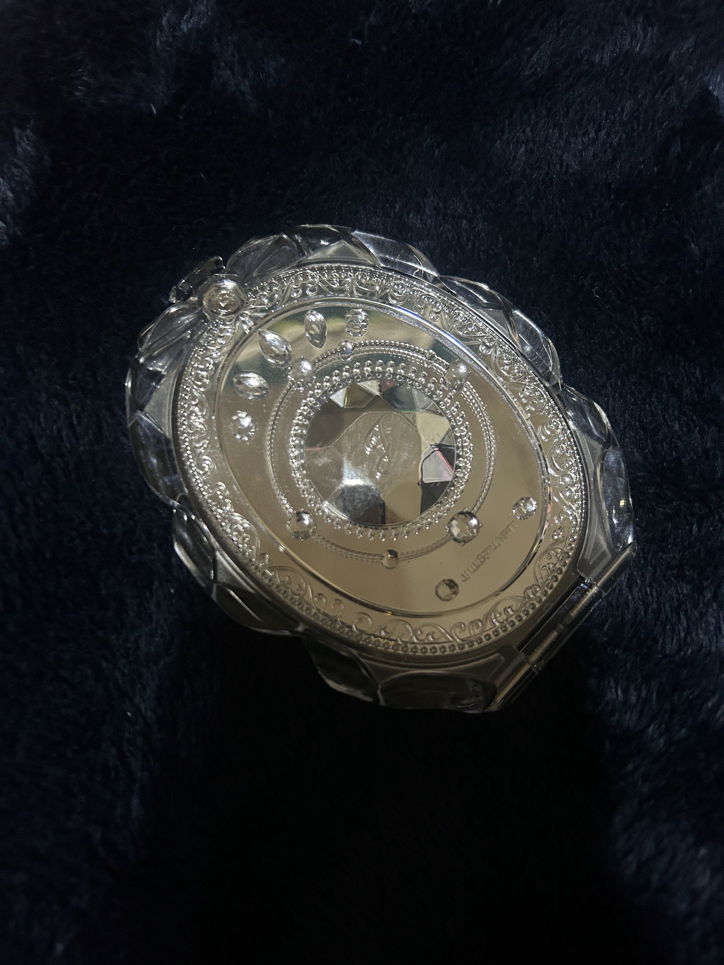 jill stuart makeup mirror (Category: Mirrors) located in Cebu City. Submitted by powkiebear (Listing ID 1420729457, Image 2). Description: .