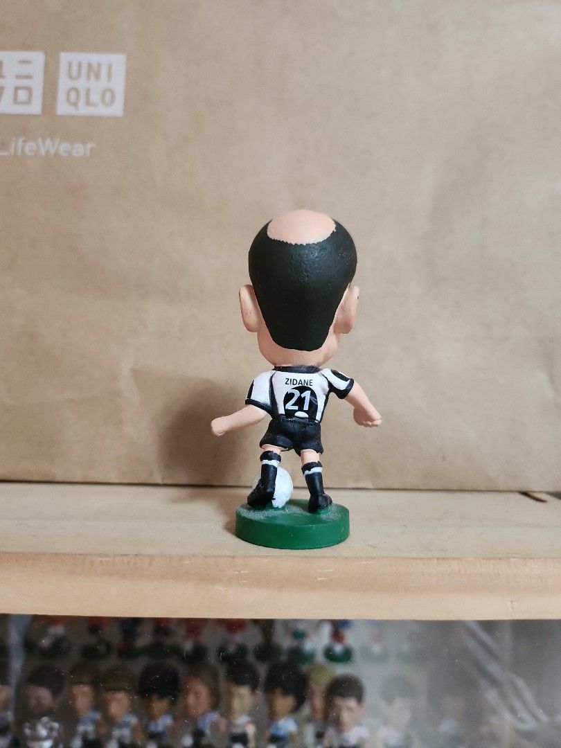 Juventus Zinedine Zidane Corinthian Prostars Figurine From Legend