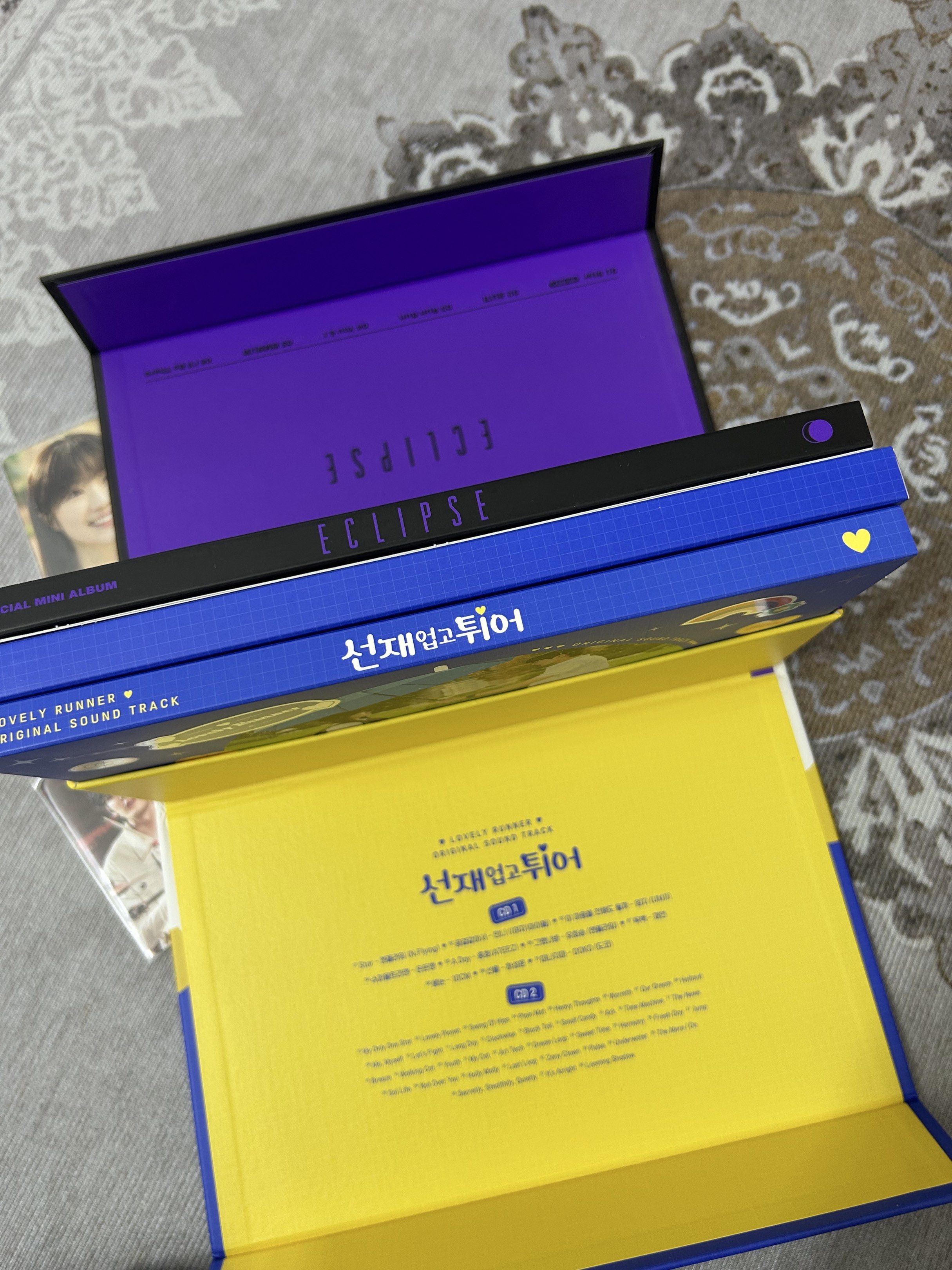 Lovely Runner OST Album (Category: CDs & DVDs) located in Klang. Submitted by hyukiemiaz (Listing ID 1420745880, Image 2). Description: everything is brand new as i only kept it on my shelf except that only the keychain is missing :( if youre interested you could hmu!! postage to wm rm8 em rm15.