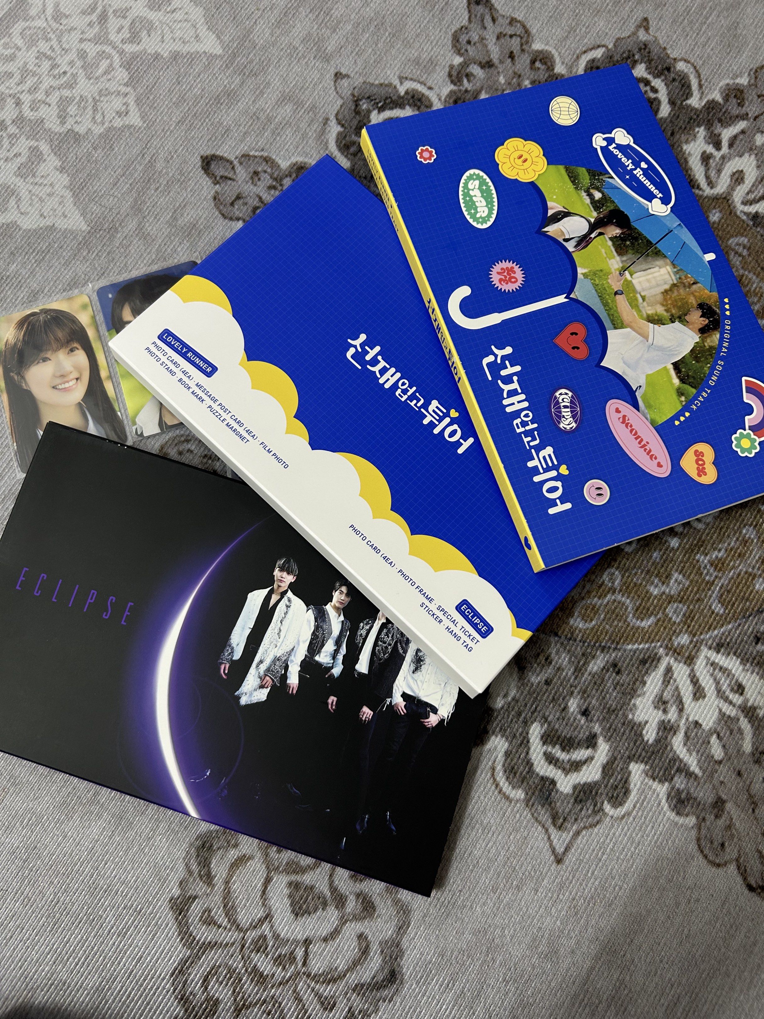Lovely Runner OST Album (Category: CDs & DVDs) located in Klang. Submitted by hyukiemiaz (Listing ID 1420745880, Image 3). Description: everything is brand new as i only kept it on my shelf except that only the keychain is missing :( if youre interested you could hmu!! postage to wm rm8 em rm15.