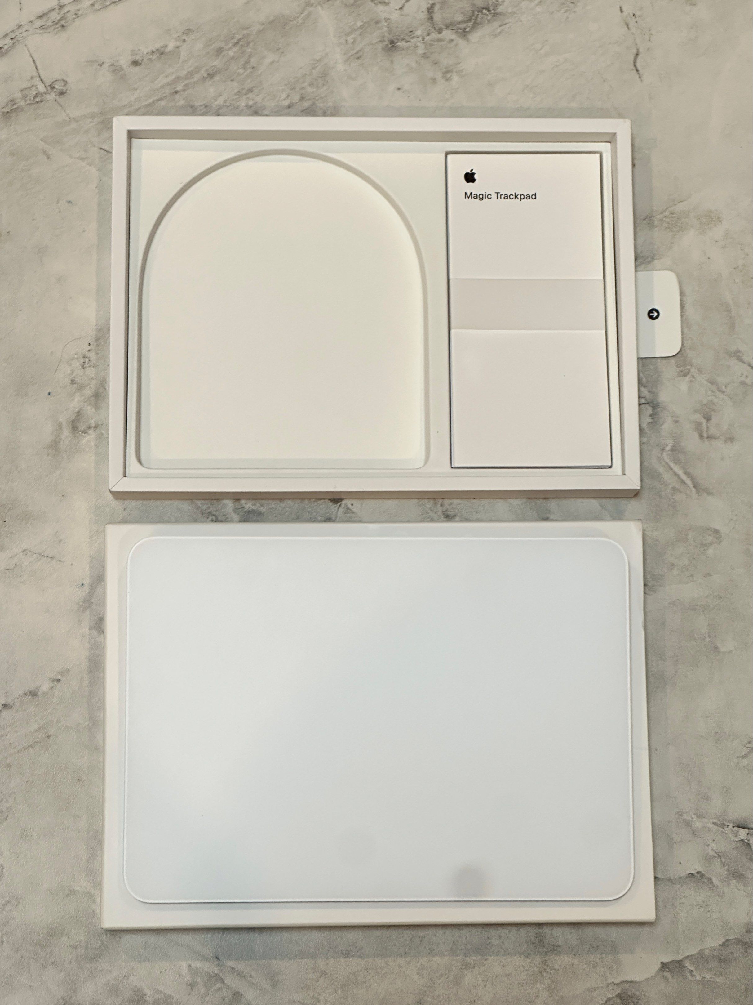 Magic Trackpad (Category: Mouse & Mousepads) located in Quezon City. Submitted by penguinco (Listing ID 1420732688, Image 3). Description: - originally bought from power mac center for ₱7490 - in perfect working condition - no lightning cable included - comes with box Slightly negotiable, please DM your offer! .