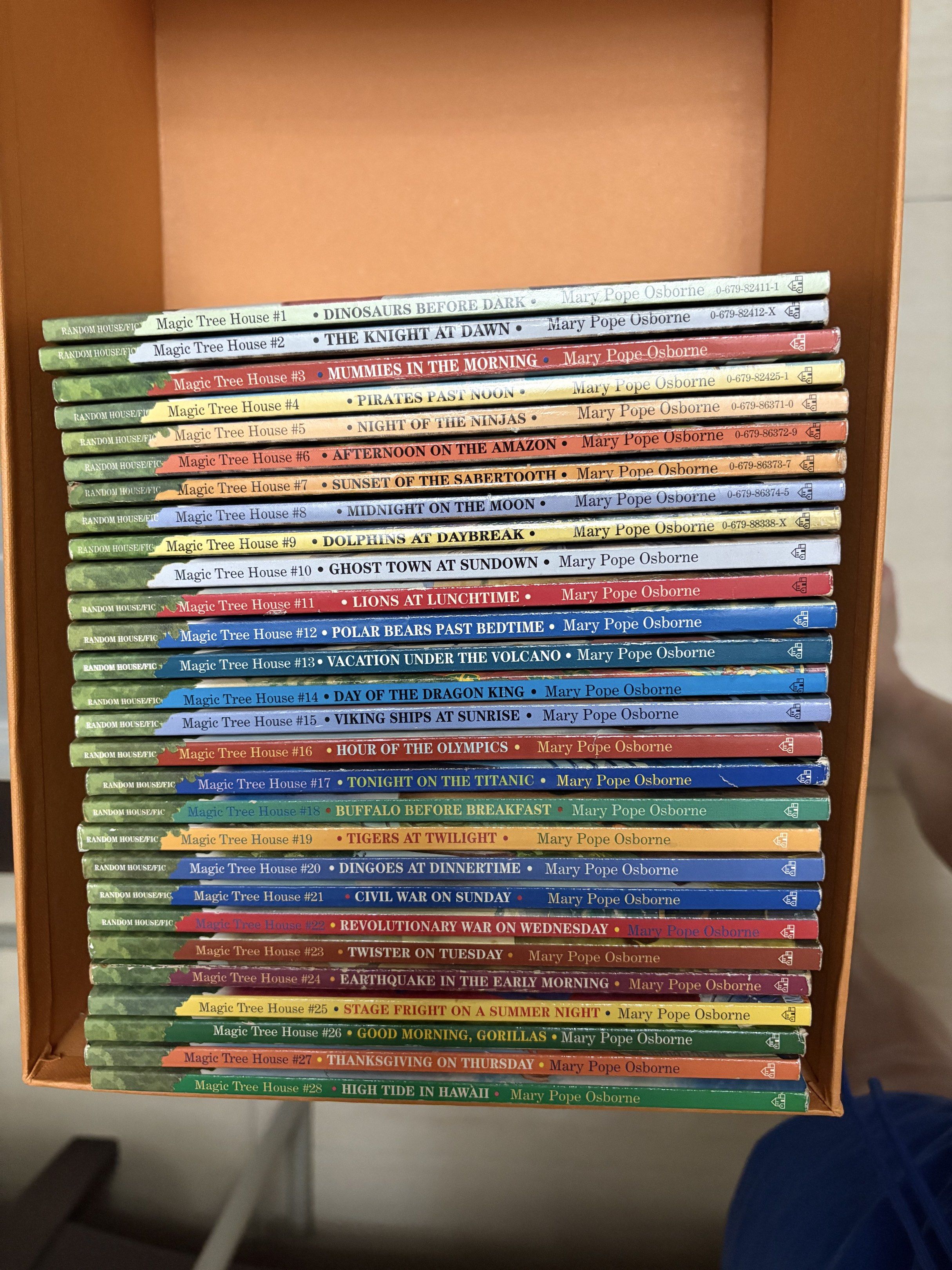 Magic Tree House Books - Series 1-28, Hobbies & Toys, Books & Magazines ...