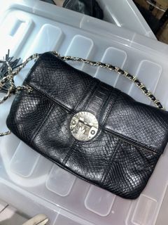 (Category: ) located in . Submitted by savinggracetheshopaholic (Listing ID 1420596360, Image 1). Description: .