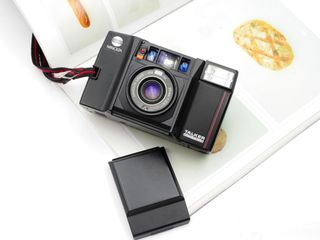 Point And Shoot And  Compact Cameras Item koleksi 1