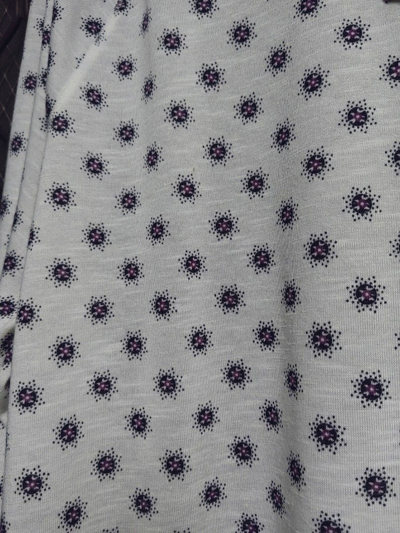 M&S Long Sleeve Top Size 18 (Unused) (Category: Blouses) located in Muntinlupa City. Submitted by jaz_things (Listing ID 1420609691, Image 3). Description: - M&S Collection long-sleeved top - size 18 - Made with linen - Unused, with tag.