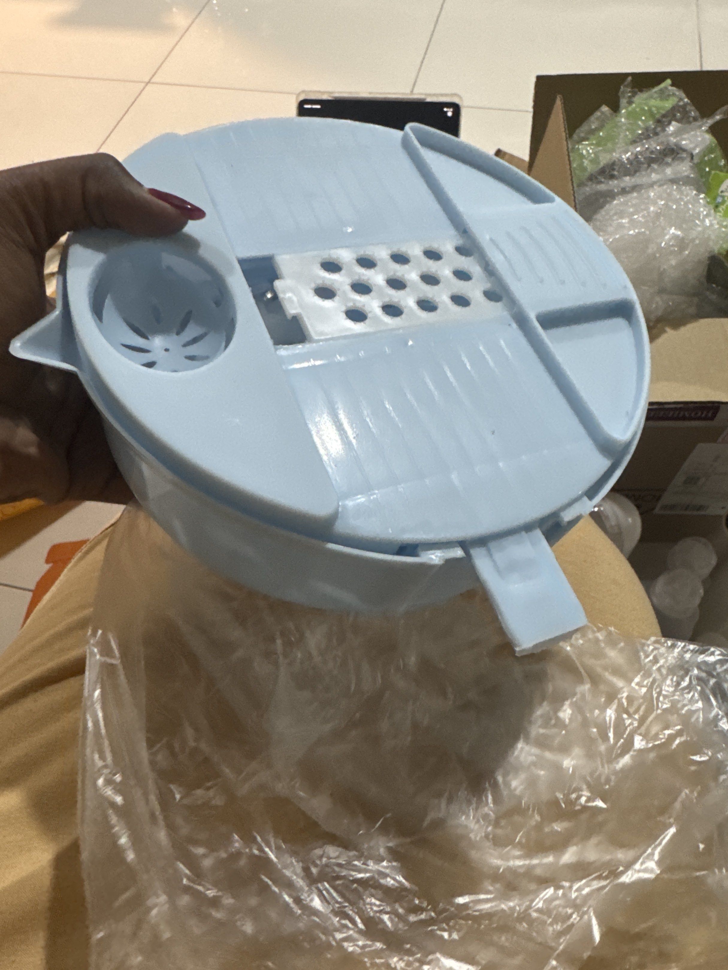 Multi Function Vegetable Cutter (Category: Other Kitchen Appliances) located in Singapore. Submitted by knowoneknows (Listing ID 1420723332, Image 1). Description: Accidentally Bought 2, Selling Off 1.