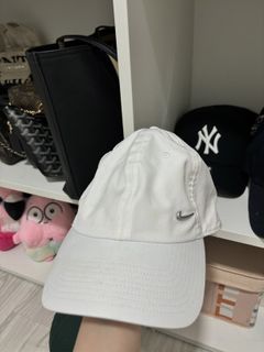 (Category: ) located in . Submitted by mochi.fluffys (Listing ID 1420704515, Image 1). Description: .