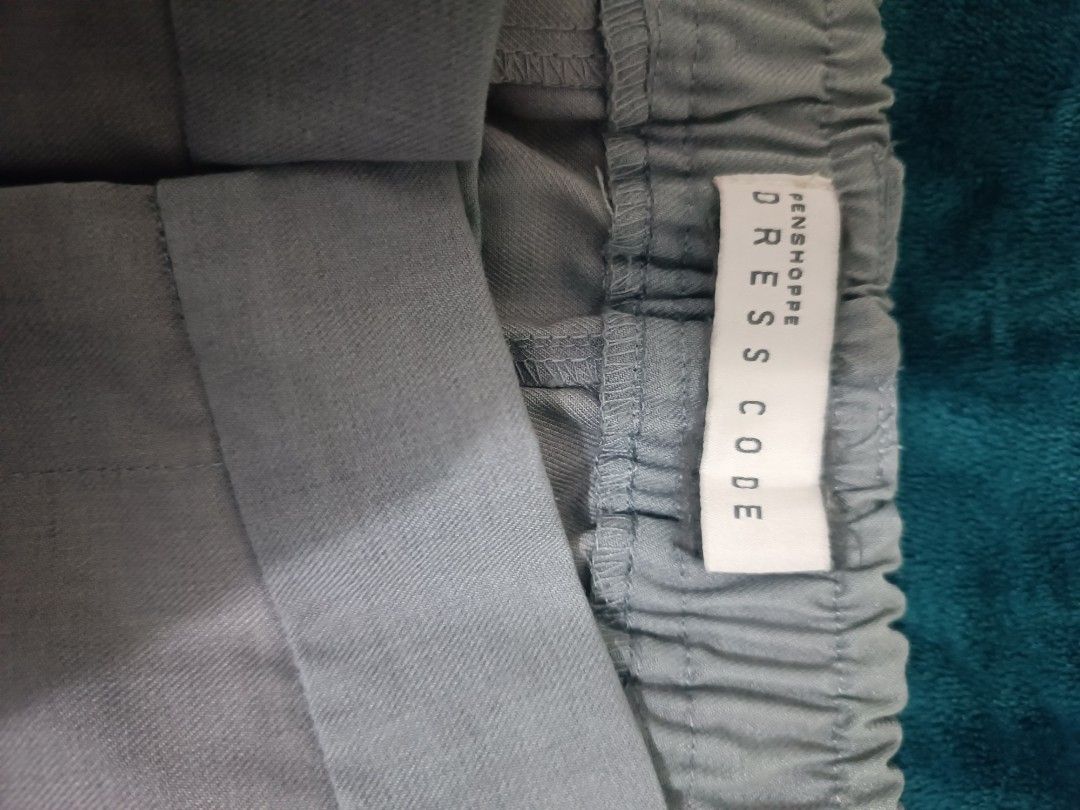 Penshoppe Slacks (Category: Jeans) located in Binangonan. Submitted by keiedwrd (Listing ID 1420690347, Image 2). Description: Size - XS but it is adjustable.