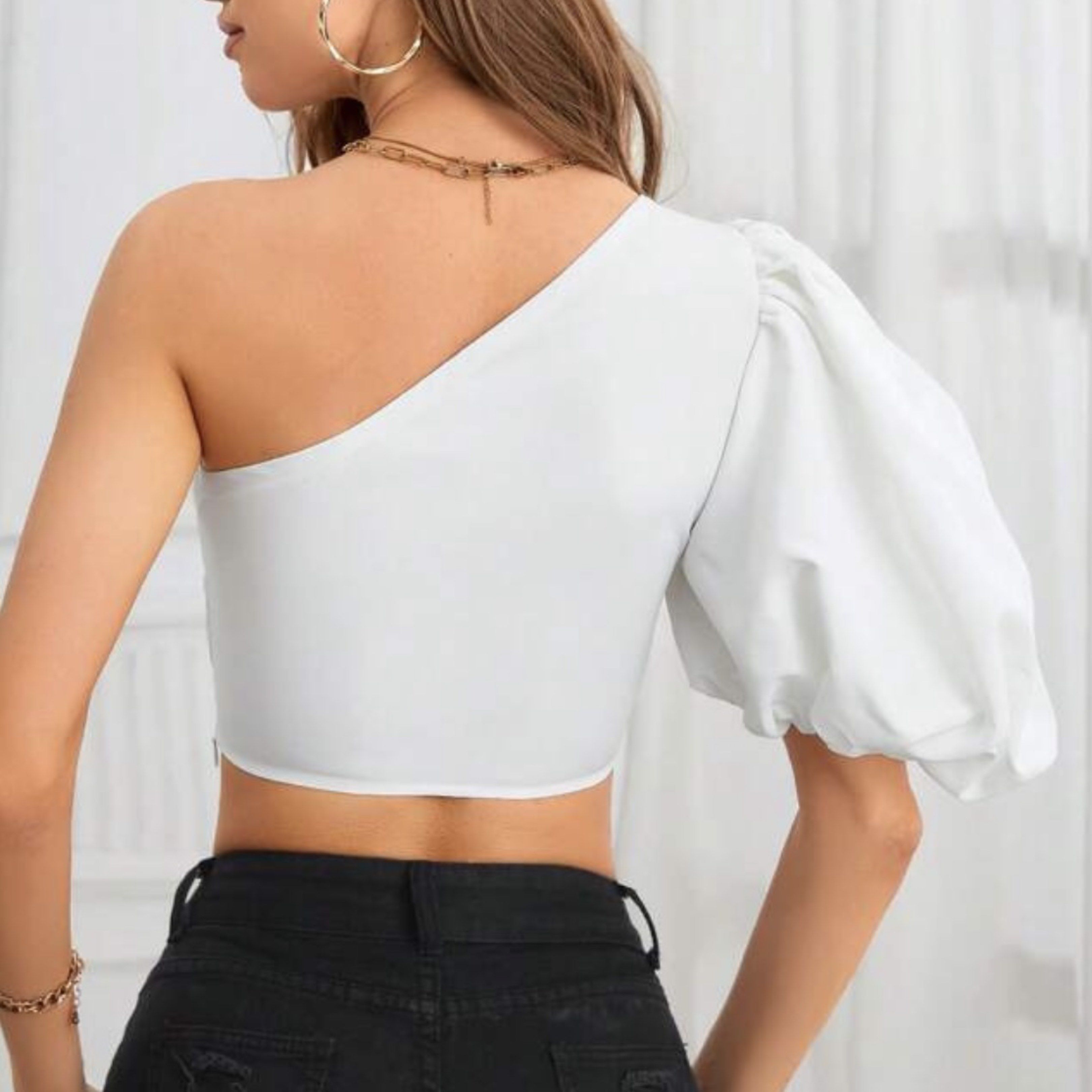 SHEIN One Shoulder Puff Sleeve Top (Category: Blouses) located in Manila. Submitted by declutternclutter (Listing ID 1420622653, Image 3). Description: - White one-shoulder top - Puff sleeve detail - Cropped design - Side zipper closure RFS: Too big for me Dims: Bust- 35.2 in Length- 16.5 in Sleeve Length- 15.4 in Cuff- 9.1 in.