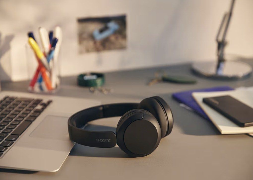 Sony Wireless Headphones - Black65561358732674111