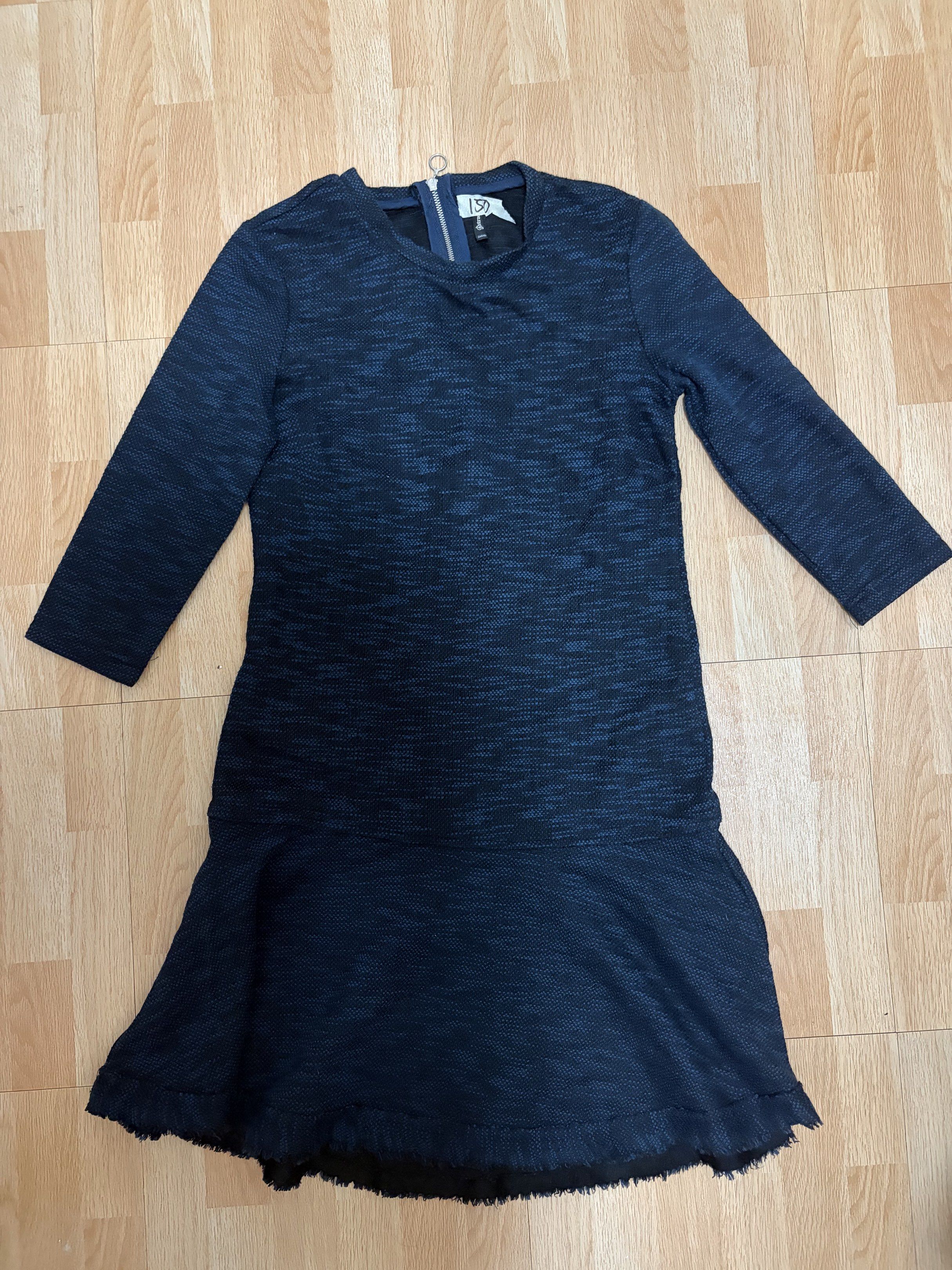 Stradivarius Dress (Category: Dresses) located in Manila. Submitted by mxnasmbrd (Listing ID 1420730156, Image 1). Description: .