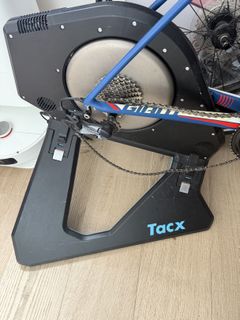 （分類：）位於 。 由 dogtor321 提交（商品編號 1420595482，圖片 1）。簡介： 。